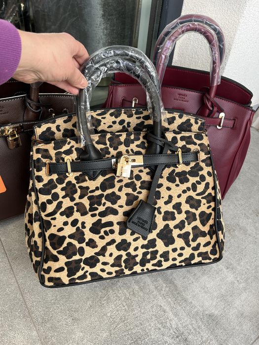 Луксозна чанта ,кожа -велур