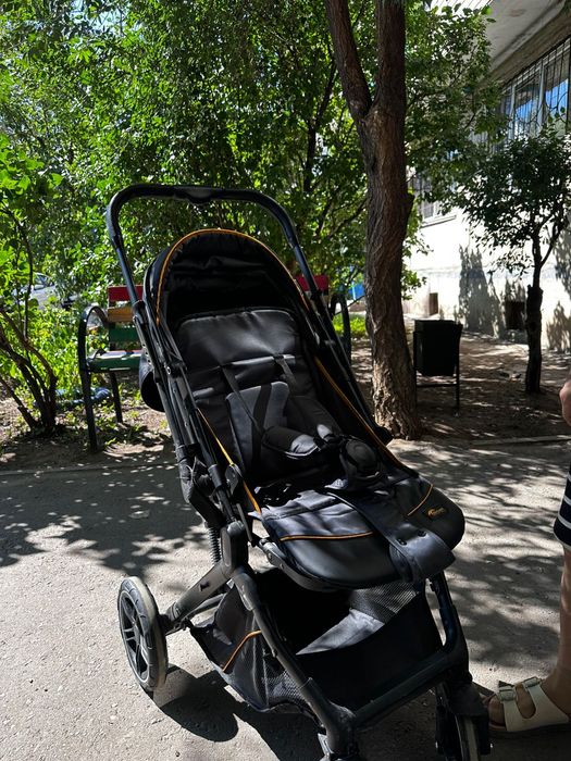 Детская коляска почти новый