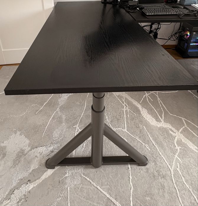 Birou Ikea Idasen negru/gri inchis 160x80 cm