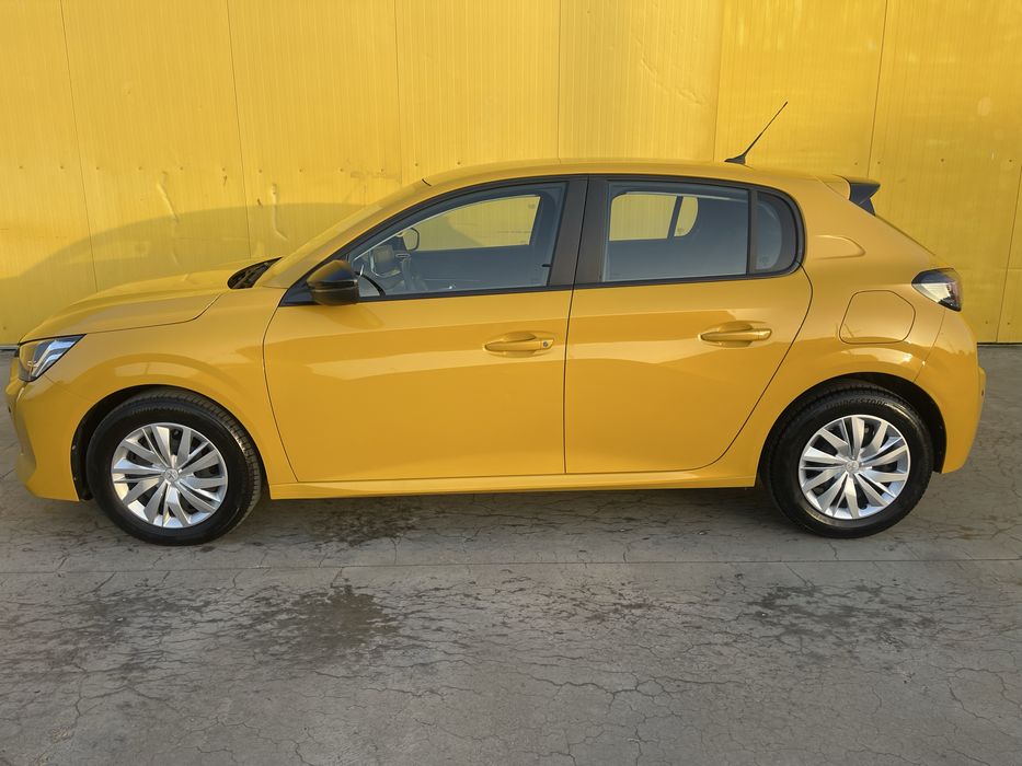 VAND SAU SCHIMB PEUGEOT 208 an 2023 luna 10 garantie pana la 2027 luna
