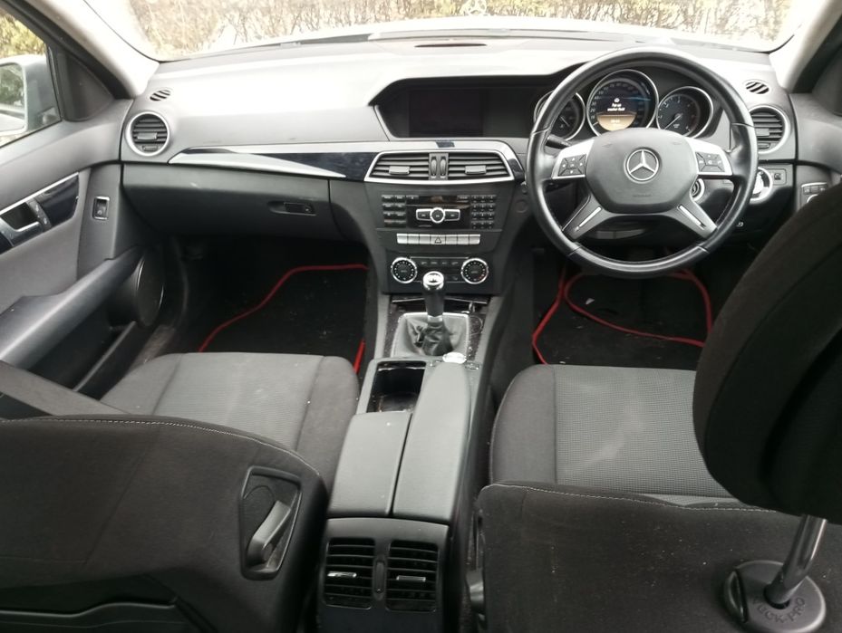 НА ЧАСТИ мерцедес Ц класа w204