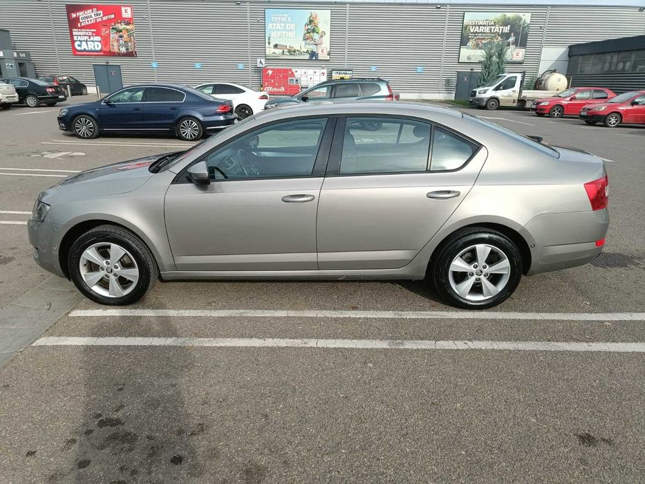 SKODA Octavia 2016 — imagine 3