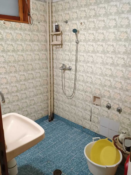 Продава се Тристаен апартамент в Добрич, Център - 89 кв.м за 1020 €/кв.м - Снимка #2