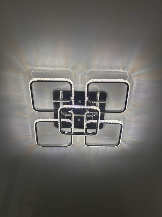 Потолочная люстра