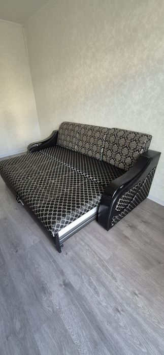 Диван продам срочно