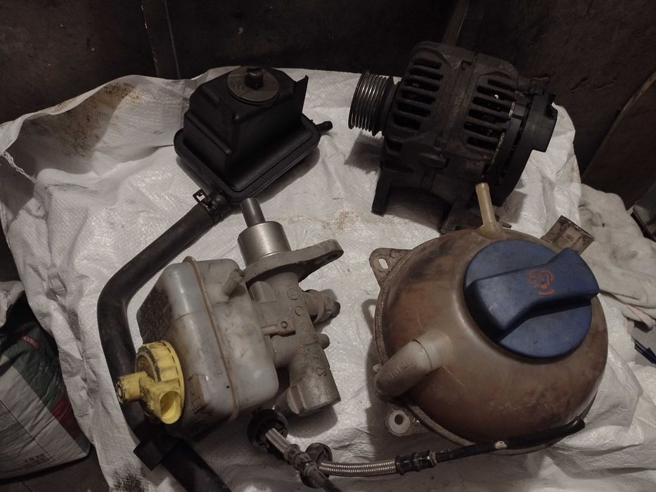 Golf 4 , Голф 4 - части , динамо , казанче , тампон , бубини