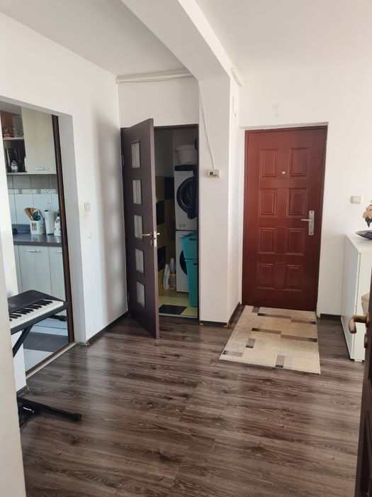 Apartament cu 3 camere
