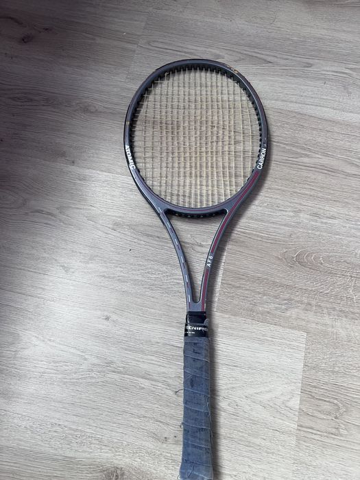 Тенис ракета Atomic