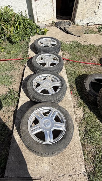 Продам колесо сборе Торус 15 состояние отлично
