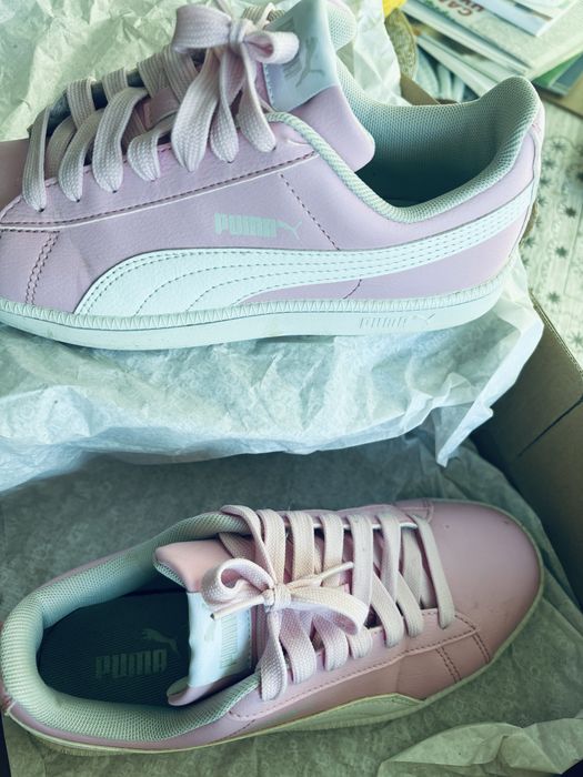 Оригинални розови Puma маратонки  нови, неносени