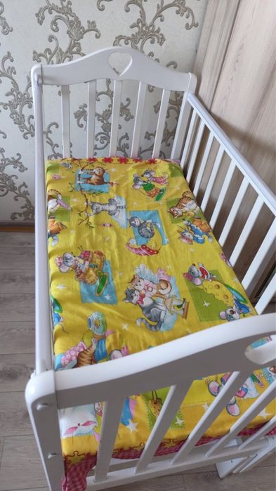 Продам детскую кроватку