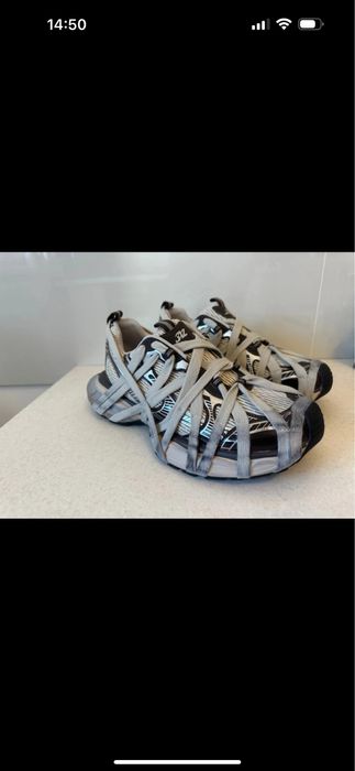 Laces Shoes size 41 ( 26 cm )