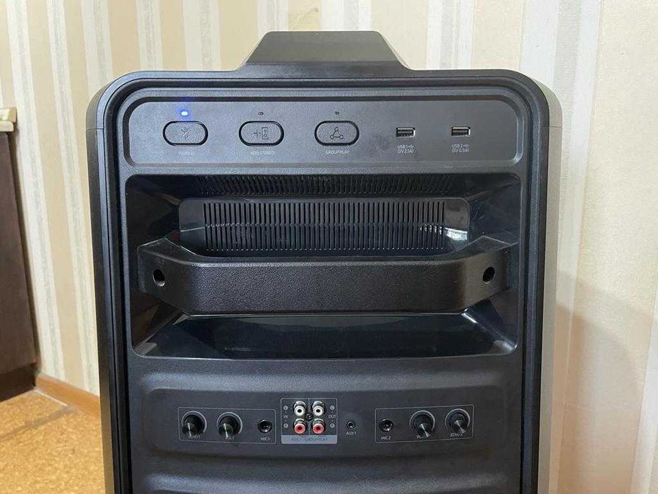 Музыкальный центр