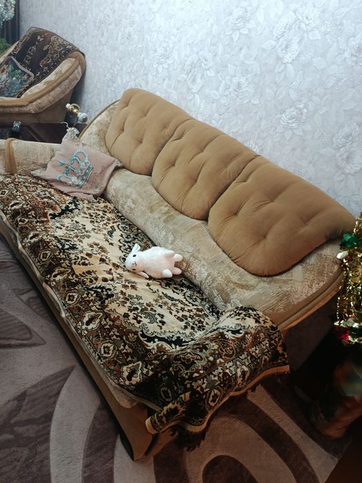 Продам диван и 2 кресла