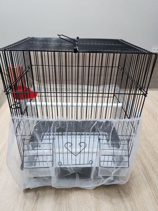 Клетка для птиц в отличном качестве