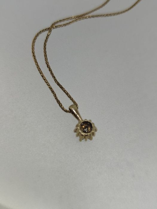 Lanț cu pandantiv aur 9k 1.88gr cu diamante naturale (r)