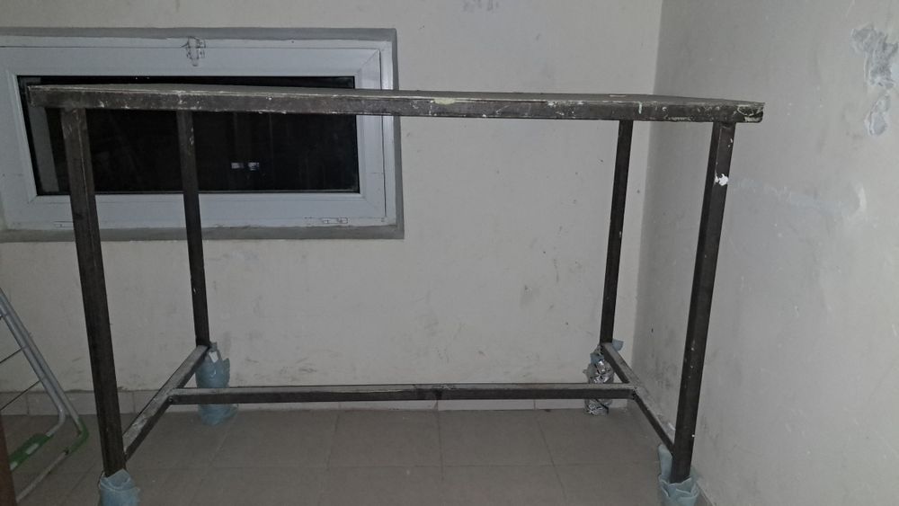 Temir stol. Uyni remont qilishga yoki boshqa narsaga ishlatsa boladi