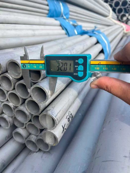 Труба бесшовная  нержавеющая AISI 304  AISI 321 AISI