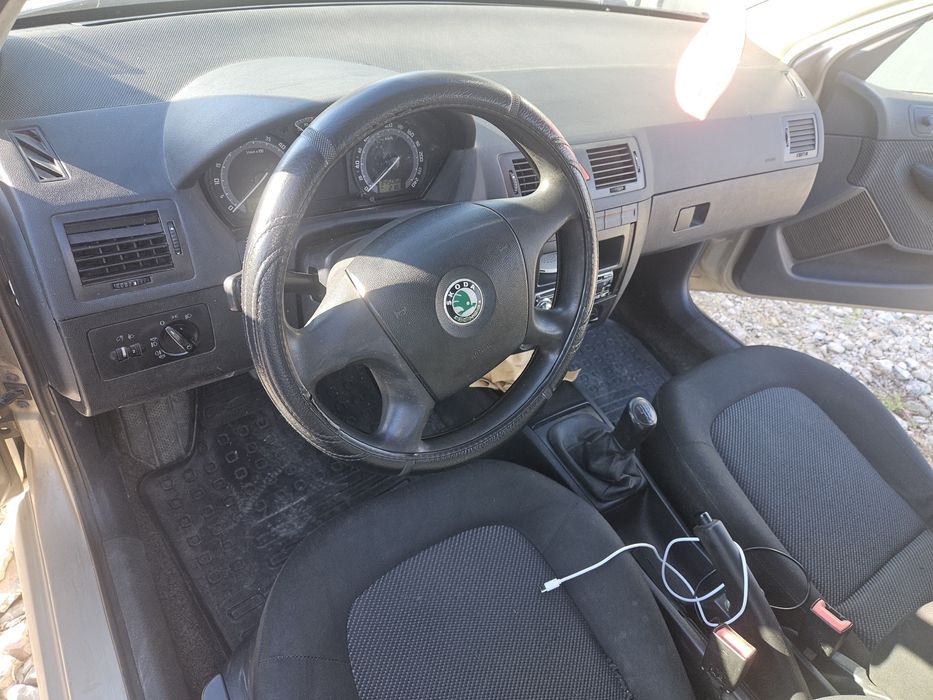 SKODA Fabia 2005 — imagine 4