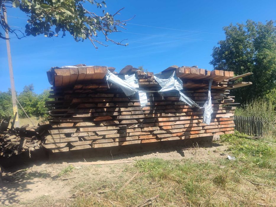 Scândură uscata dulap și țol