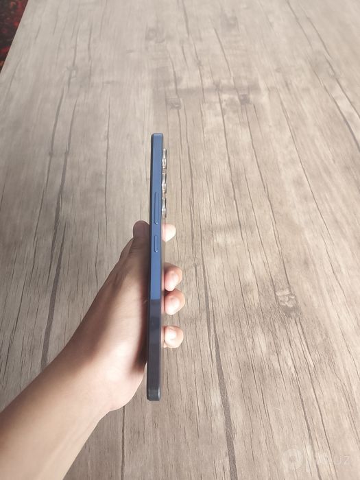 Телефон vivo y100 с гарантием
