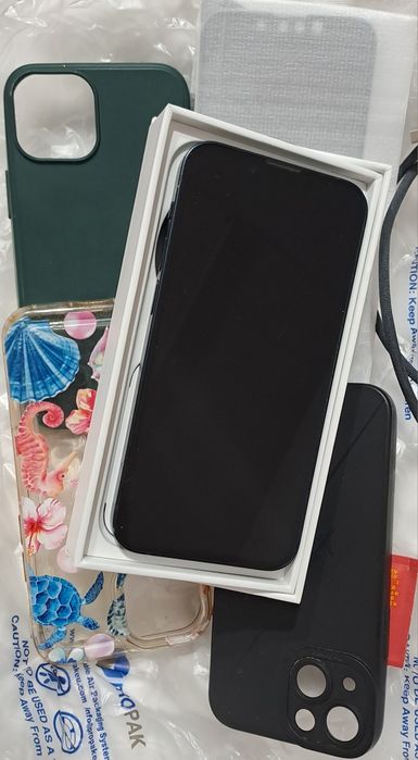 Vând IPhone 13 mini