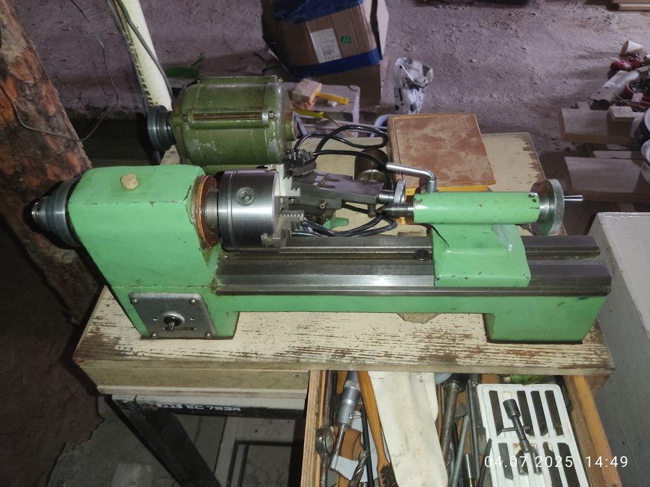 Токарный станок.