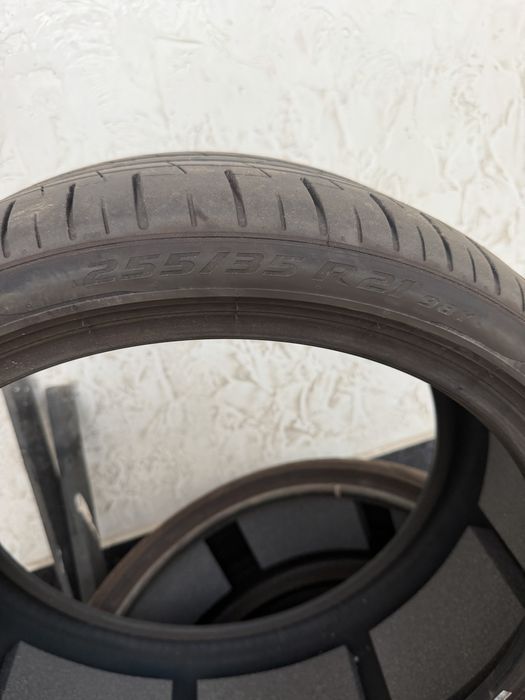 Mercedes-Bens w 223 Pirelli Balon