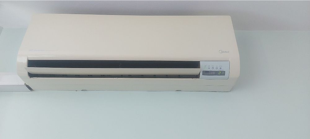 Климатик Midea  12