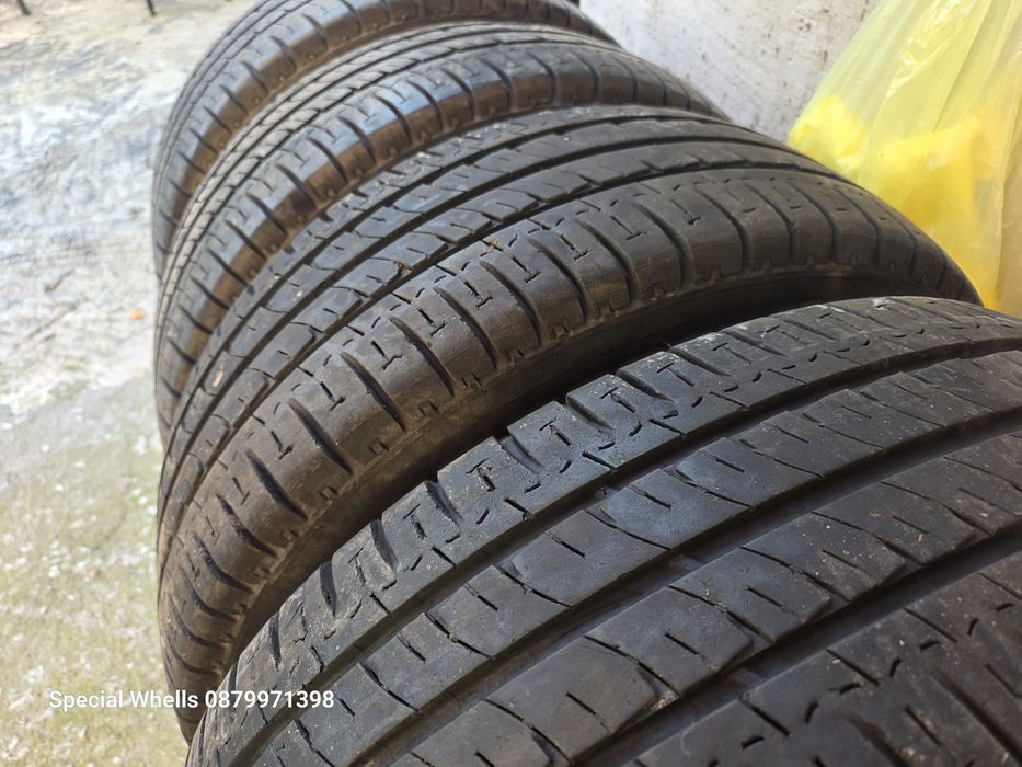 235/65R16C Michelin