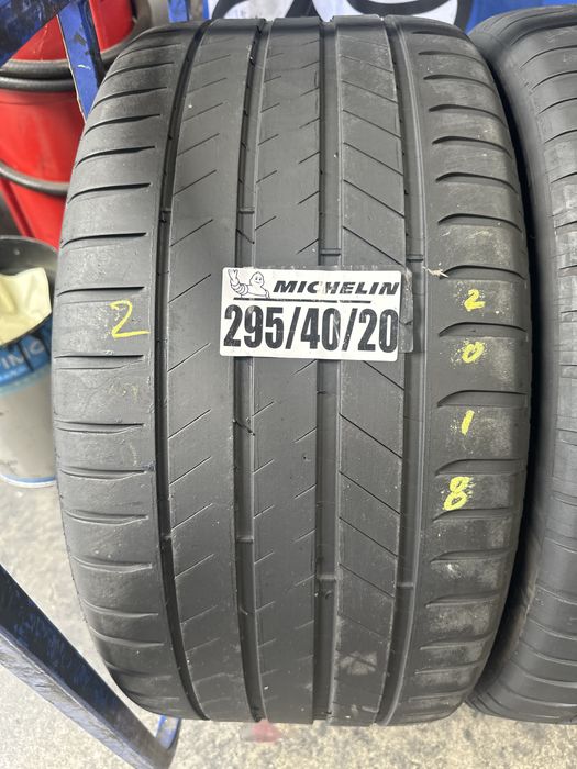295/40/20 Michelin