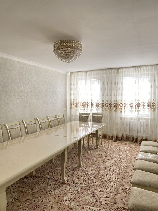 Продаю стол и стуля. 100мын