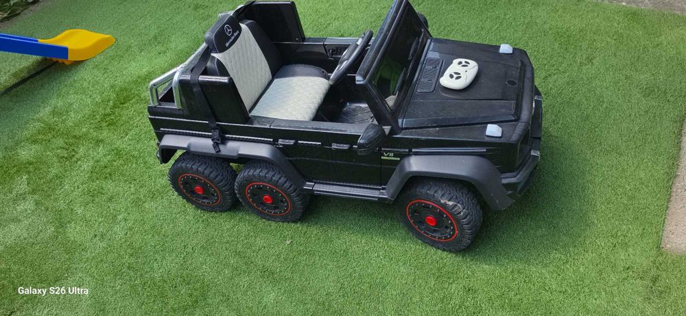 Детска електрическа кола Mercedes 6х6