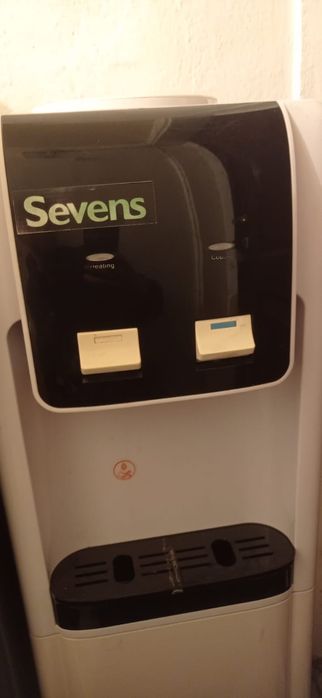 Диспенсер для воды,