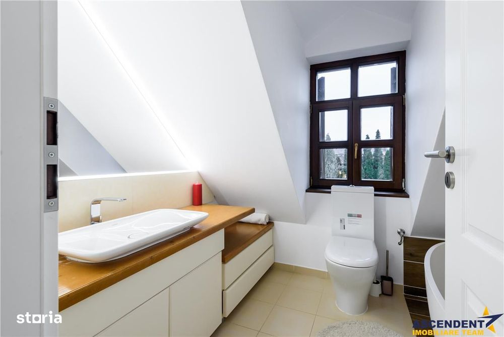 Casa spatioasa cu gradina si garaj, Sanpetru, Brasov