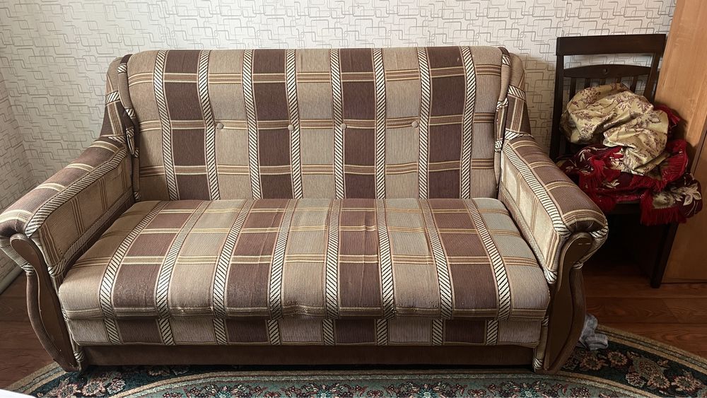 Продам хороши диван б/у