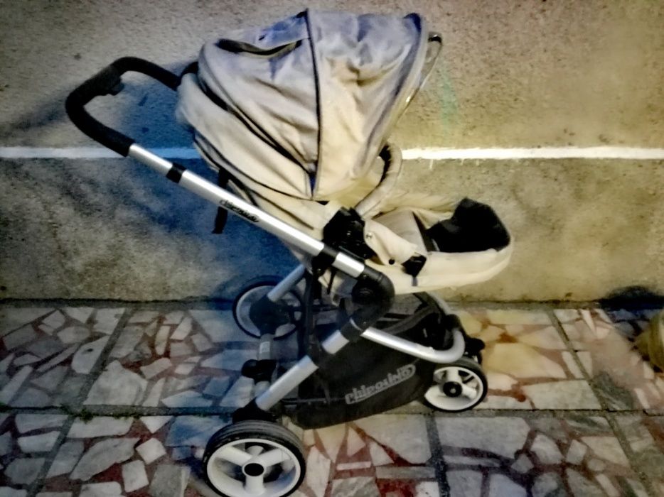 Продавам комбинирана количка Chipolino Ferrara