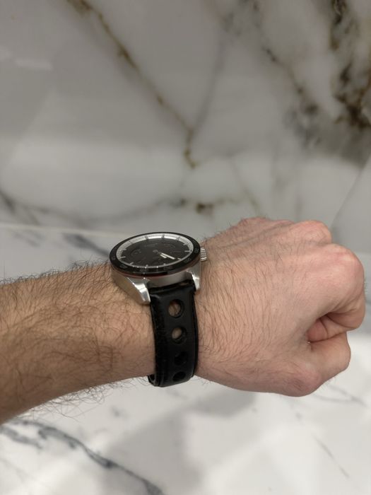 Часы фирма Tissot