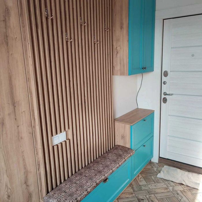 Reparații Mobilier, Reglaje Uși, Înlocuire Feronerie & Balamale