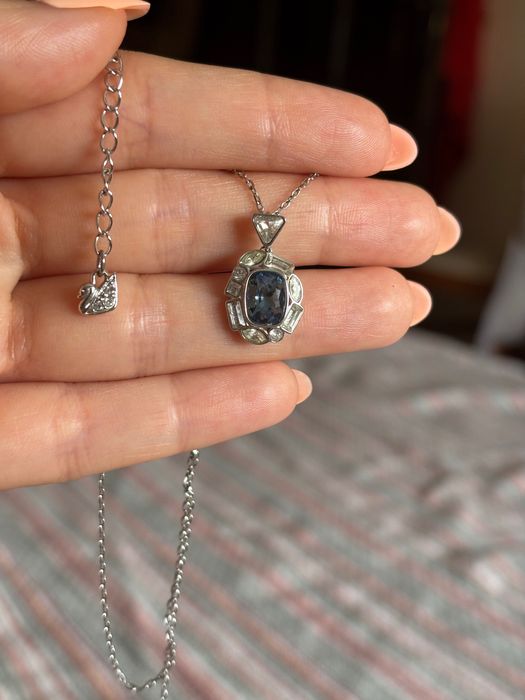 Колие Swarovski с камък