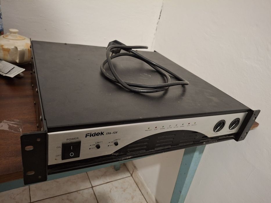 Vând amplificator fidek fpa 10A