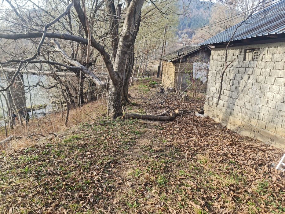 Vand teren in oras Nehoiu.