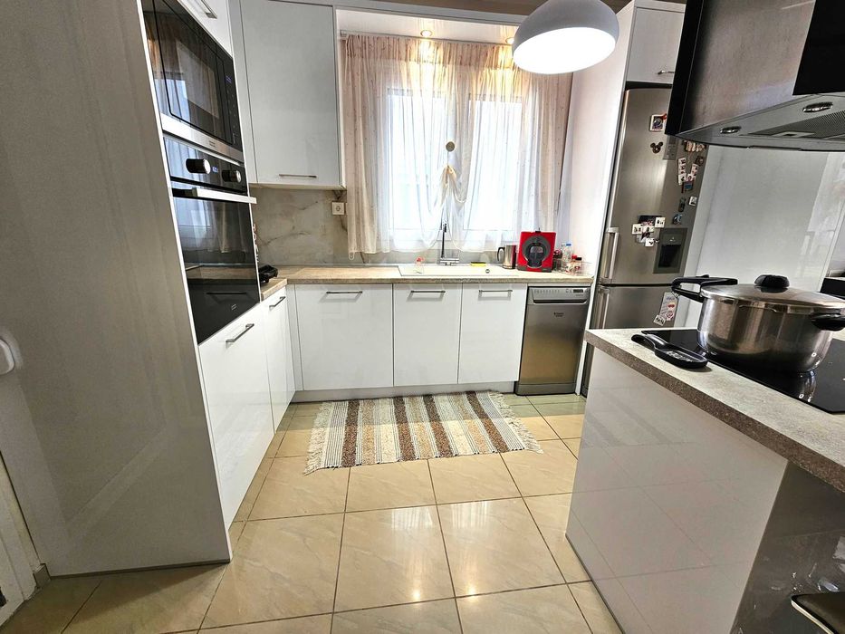 ЗА ПРОДАЖБА къща от 175 кв.м. в NEA PERAMO, Кавала (код 8155)