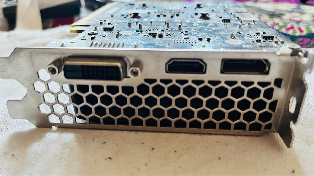 Видео карта Nvidia Geforce gtx 1050