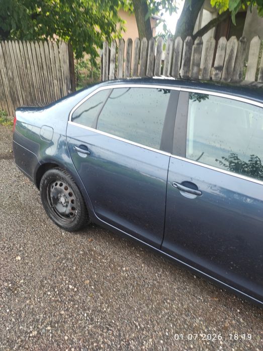 Volskwagen Jetta 2007 avariat