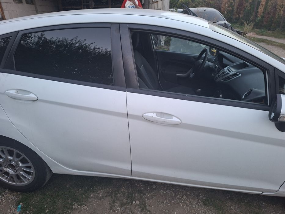 Stopuri triple spate Ford Fiesta 2008-2016