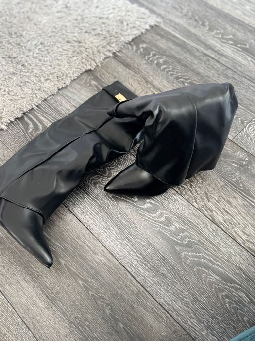 Кожени ботуши с ток