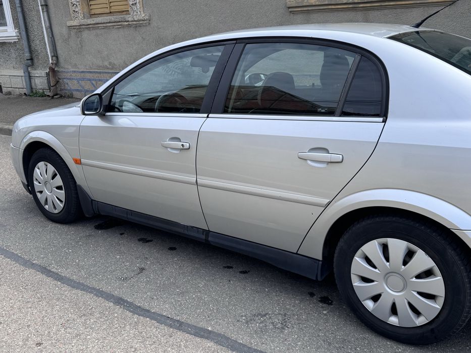 Vand opel 1000 euro negociabil vectra c 2004