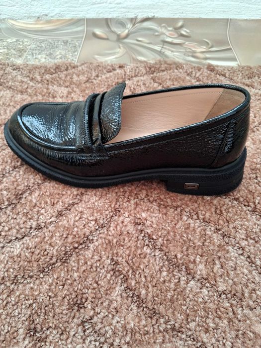 Дамски обувки от естествена кожа