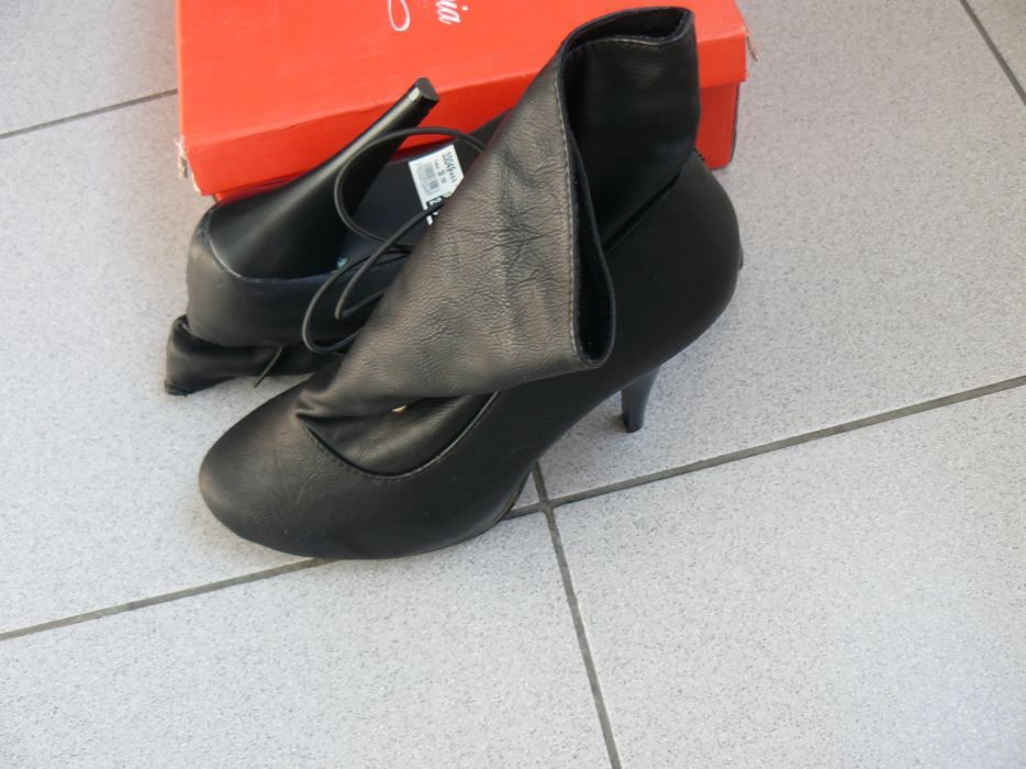 Botine/Ghete Inalte Dama "SANDRA VILDIVIA" Mod. Maria Antoneta Nr. 39